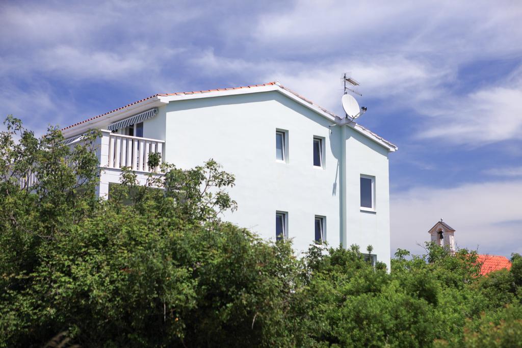 Apartments Luka Рогозница Экстерьер фото
